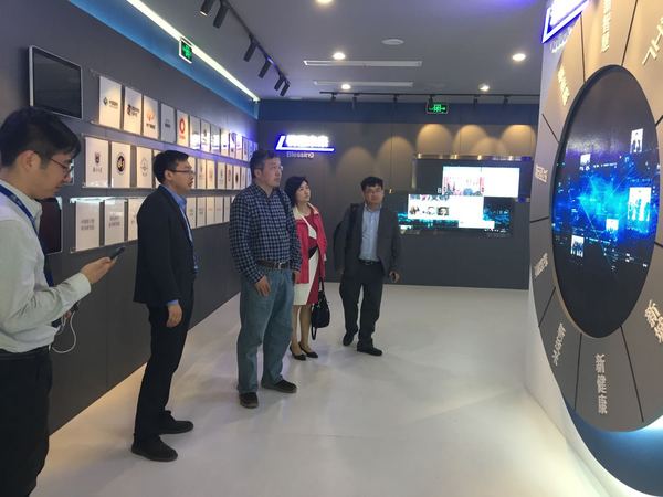 深化產(chǎn)教融合促發(fā)展 計算機學(xué)院赴朗坤智慧科技股份走訪交流